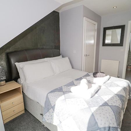 Hunters Cottage Benllech Exterior photo