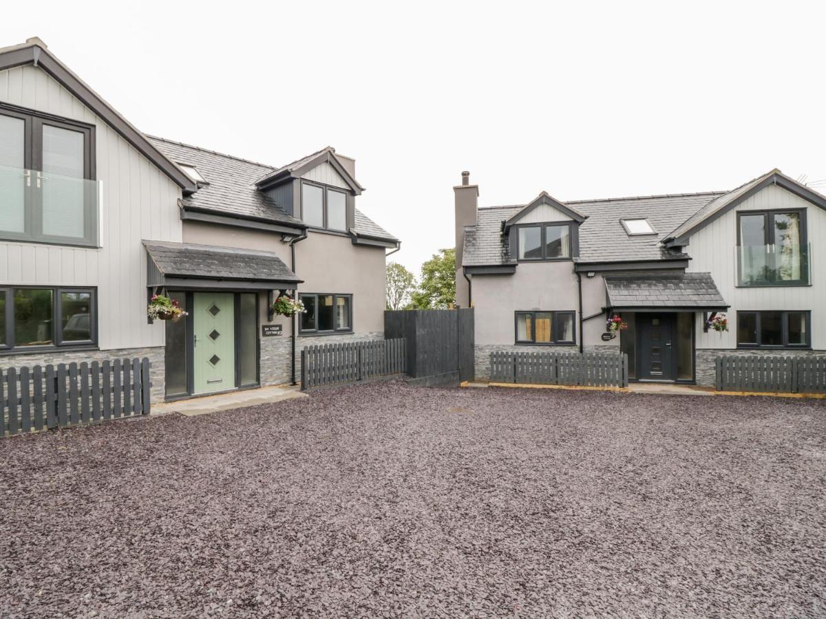 Hunters Cottage Benllech Exterior photo