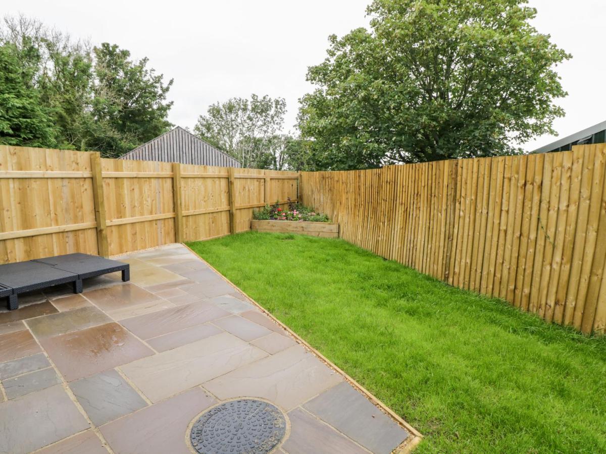 Hunters Cottage Benllech Exterior photo